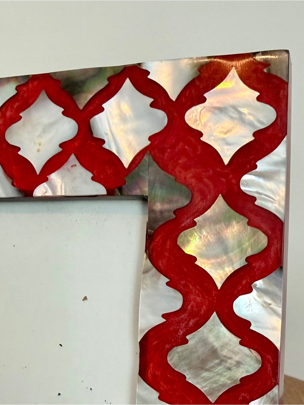 NWT Mother-of-Pearl Decorative Photo Frame - Picture 4 of 5